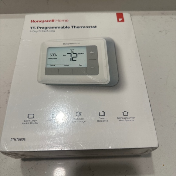 Honeywell T5 Programmable Thermostat - Picture 1 of 2